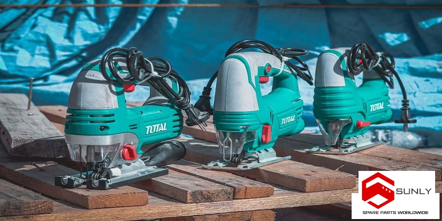 Cưa Lọng Total 650W